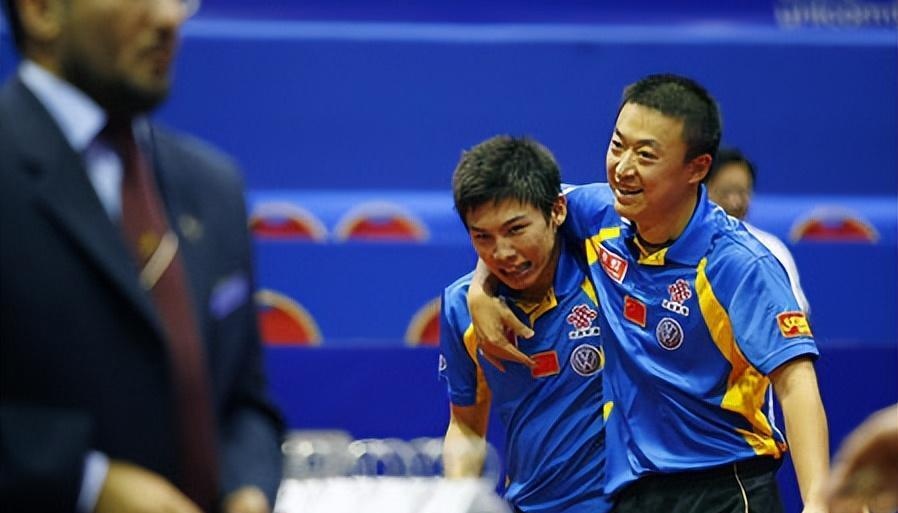 印尼羽毛球队力克英格兰羽毛球队，马琳统治全场