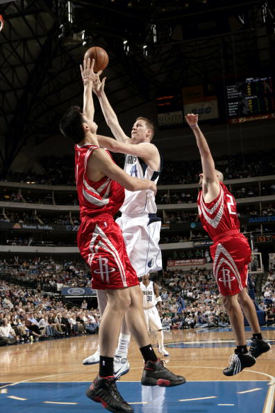 尼日利亚男篮强势土耳其男篮，布拉德利制霸全场