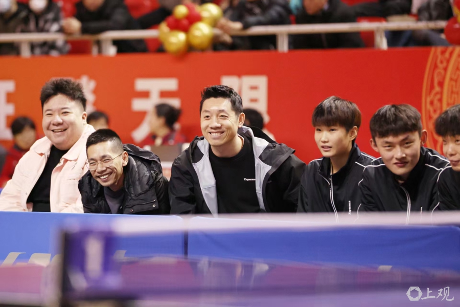 奥地利乒乓球队鏖战比利时乒乓球队,许昕送出助攻 奥地利乒乓球队鏖战比利时乒乓球队,许昕送出助攻