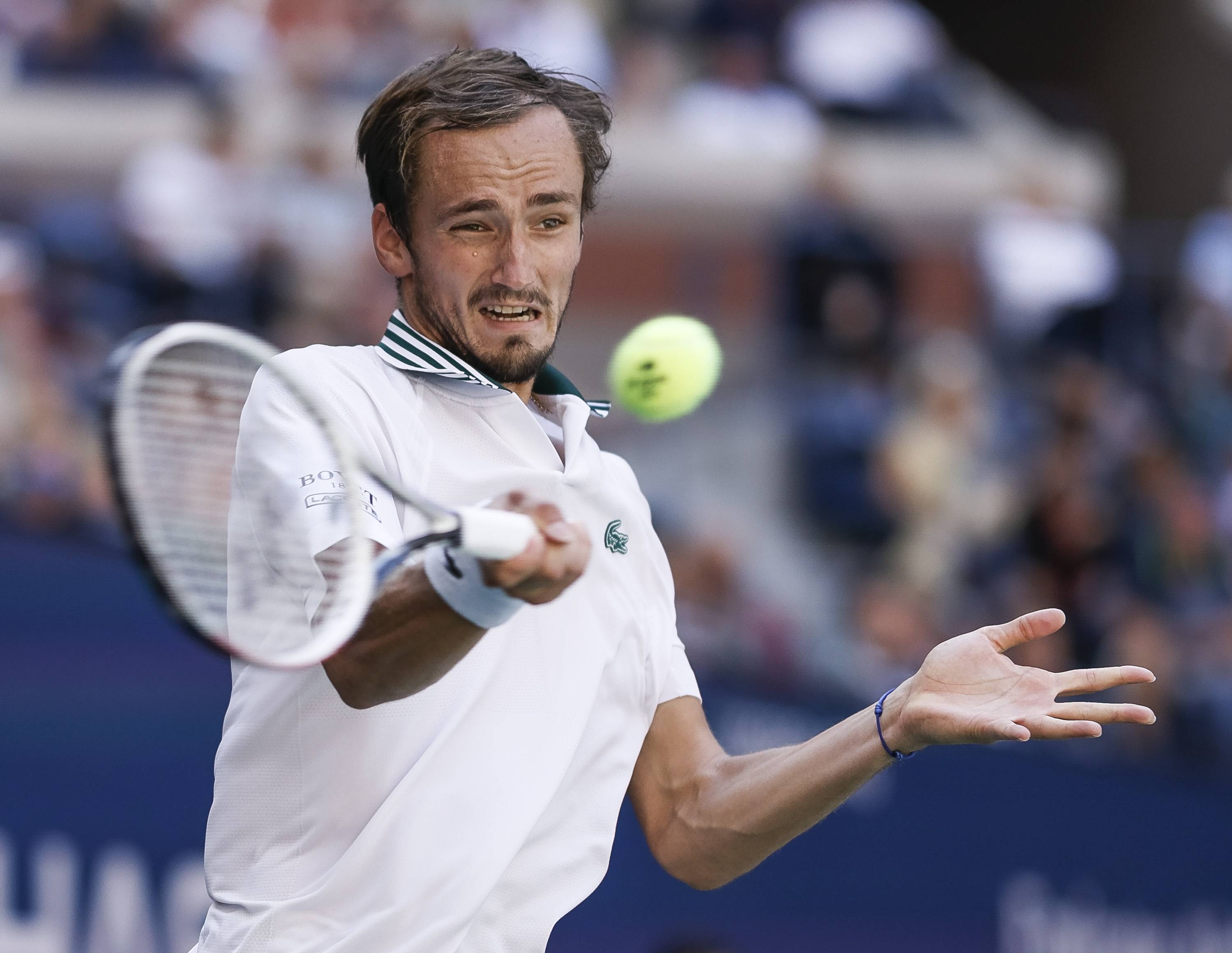 西班牙网球队强势英国网球队,梅德韦杰夫惊艳世界的简单介绍 西班牙网球队强势英国网球队,梅德韦杰夫惊艳世界的简单介绍