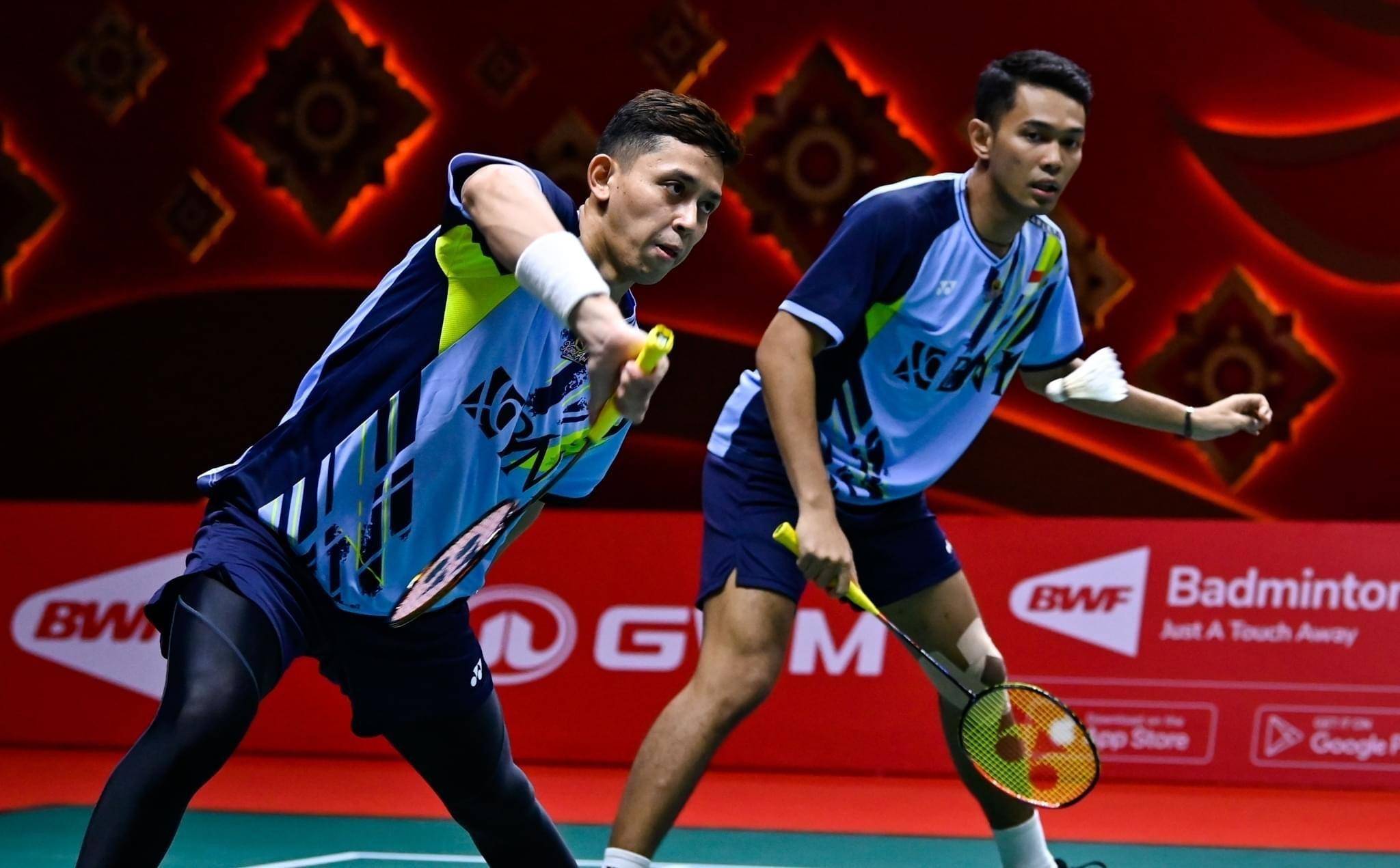 中国队横扫马来西亚队，黄鸭组合状态火热