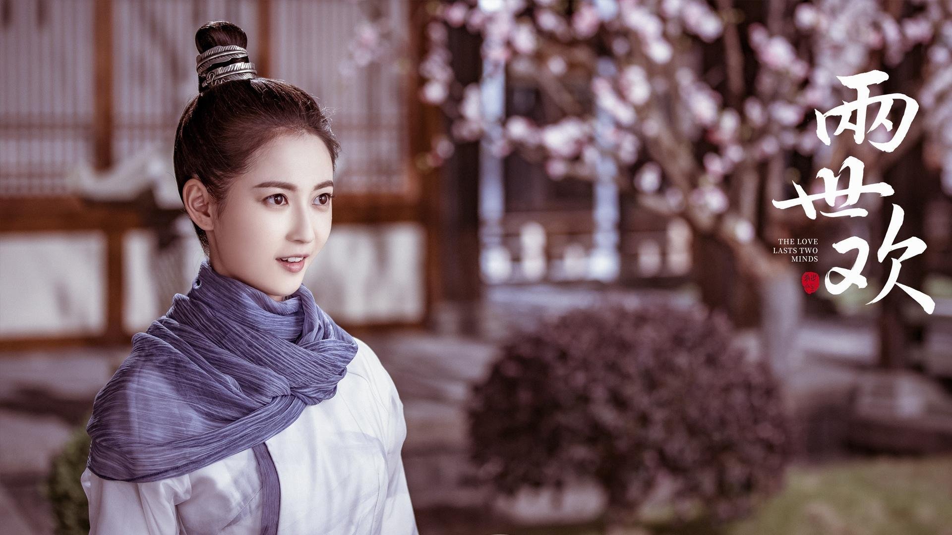 轰鸣的引擎与舞动的指尖,一场关于速度的平行叙事