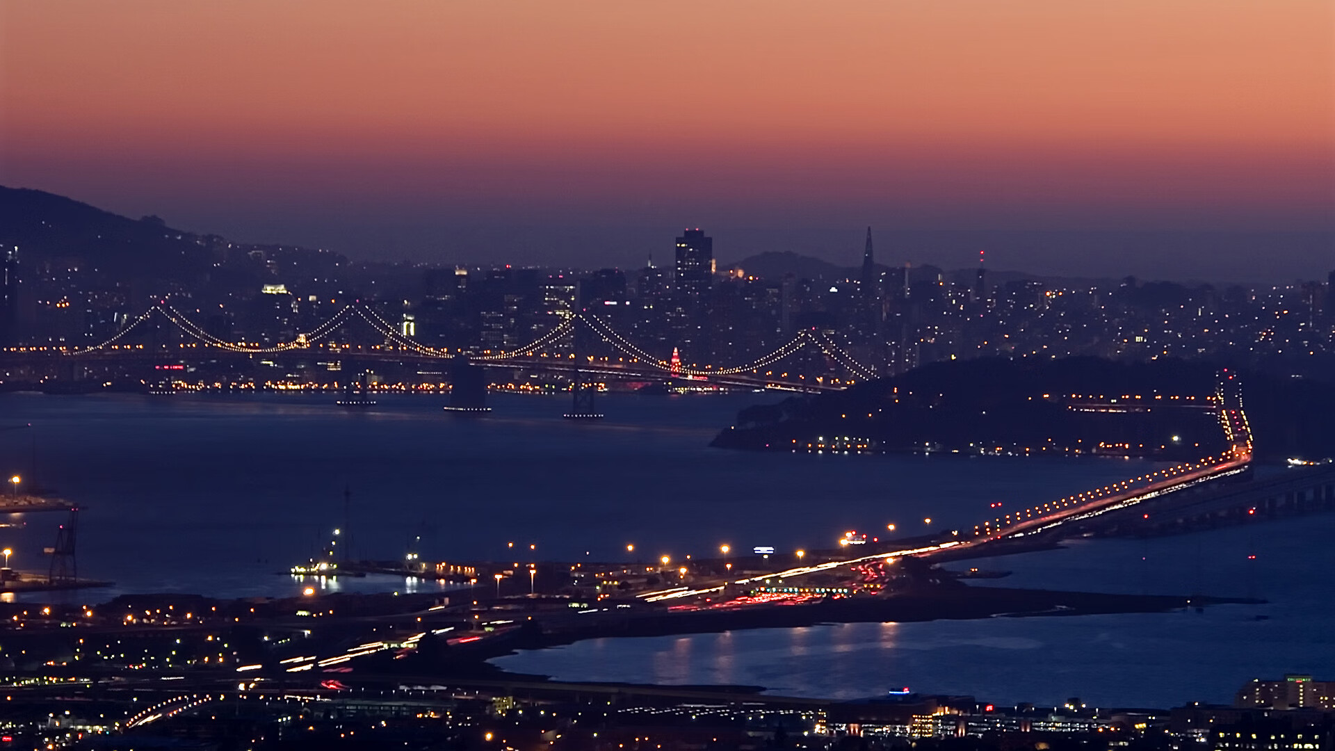 从东亚到亚平宁,当红黑军团终结韩国悬念,德里赫特用统治级防守书写意甲新篇章