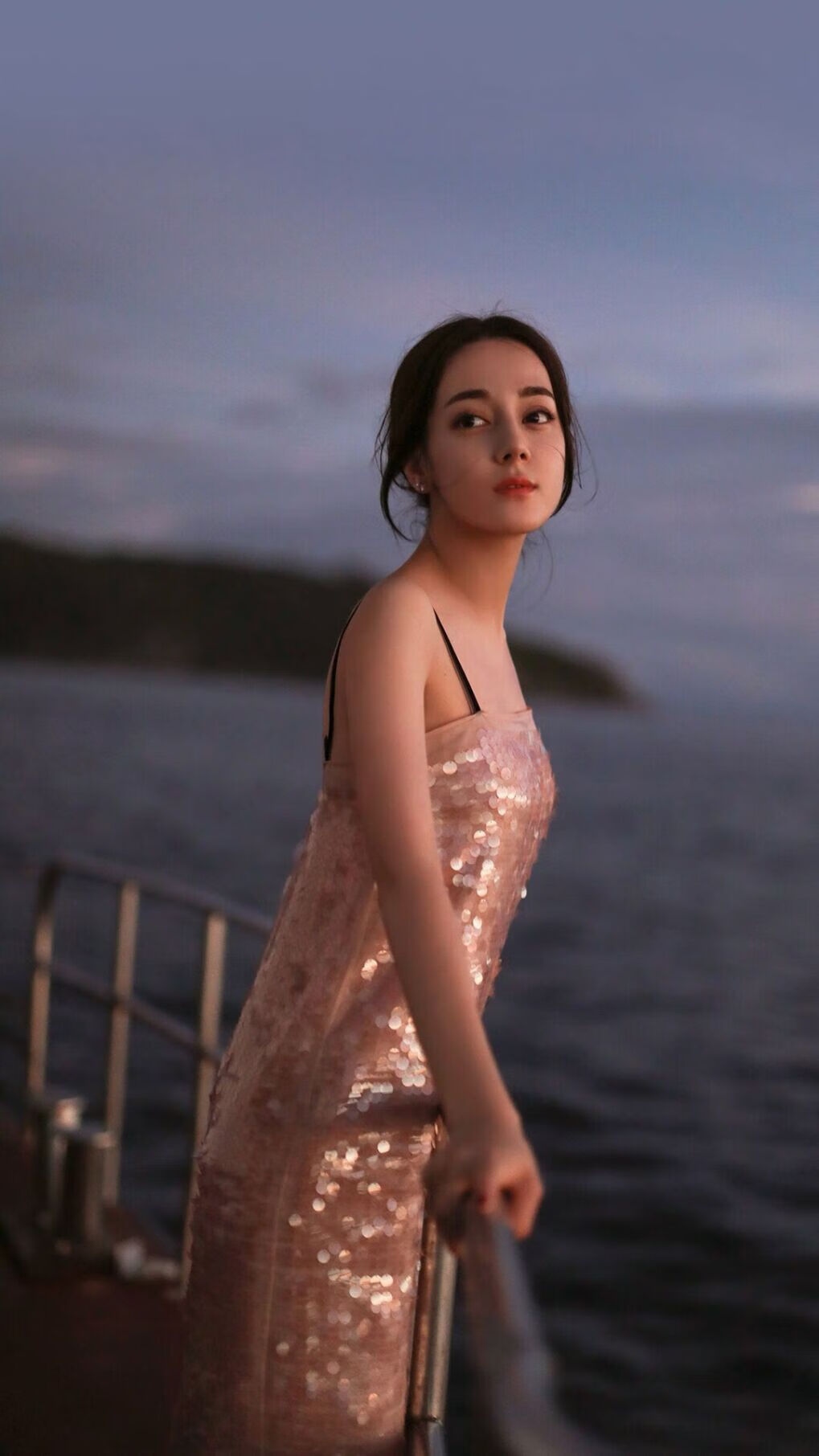 能量爆发的双生火焰，弗拉霍维奇点燃足球之夜，荷兰旋风单节撕碎巴萨