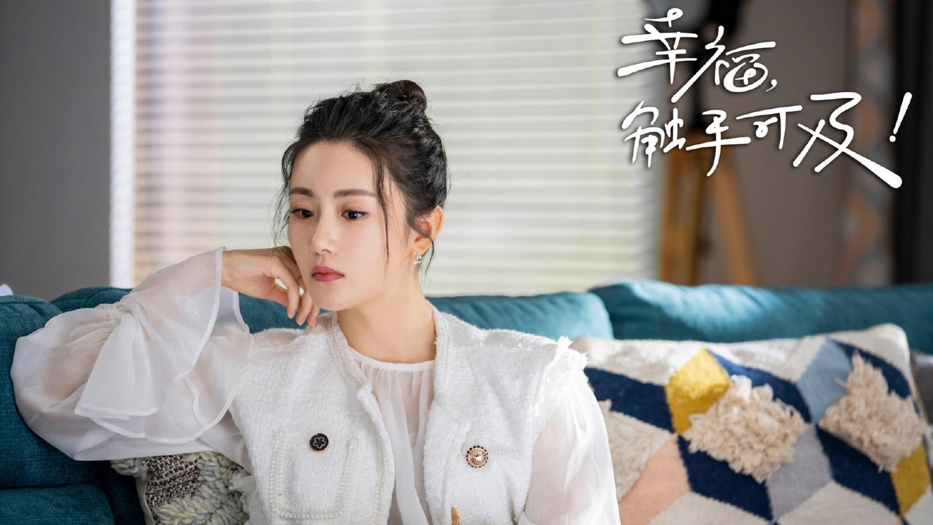 浓眉导演单节狂飙!黄蜂一波流冲垮广厦,关键先生一战正名