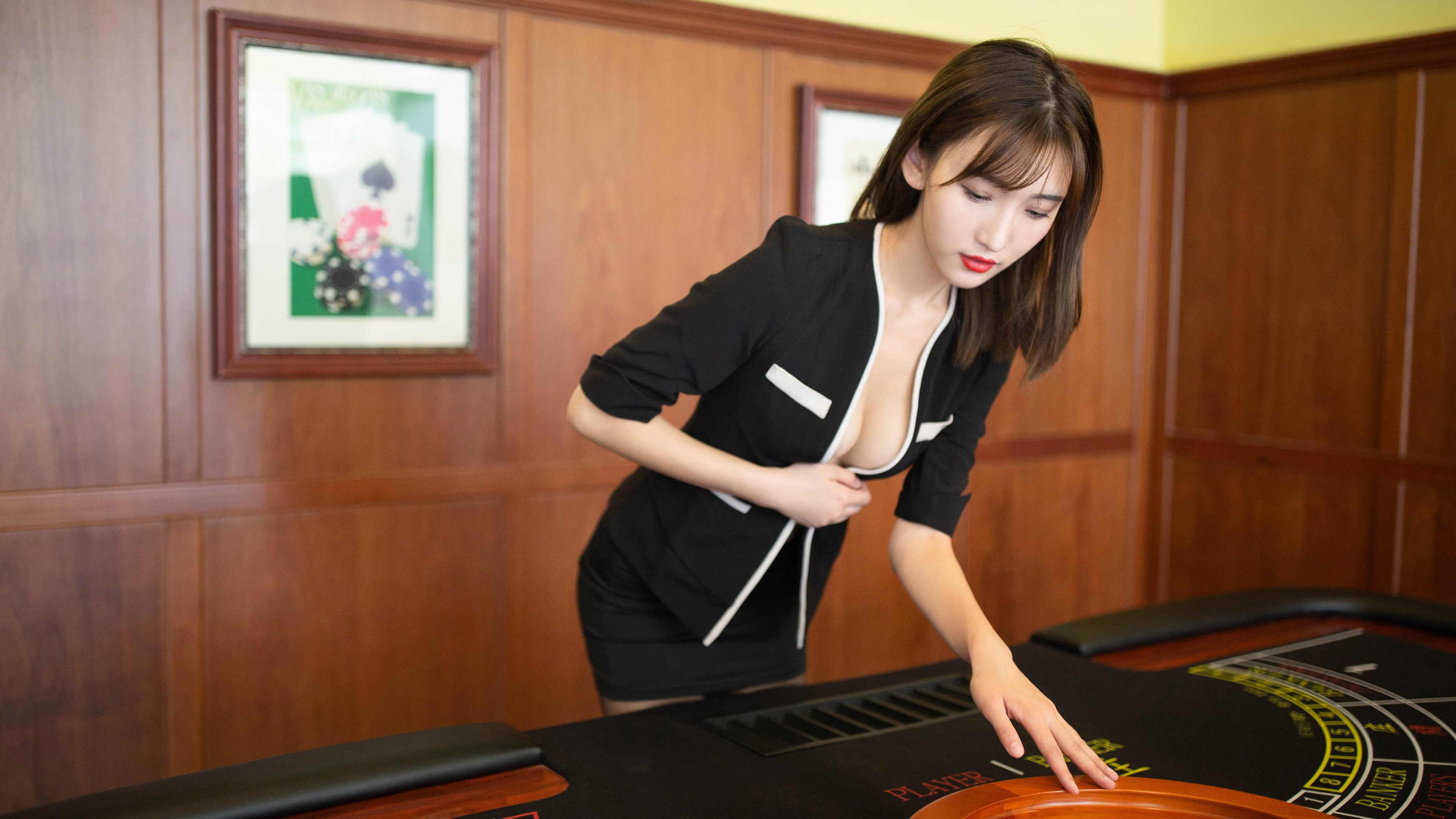 字母引擎全速驱动,活塞攻防转换碾压鹈鹕