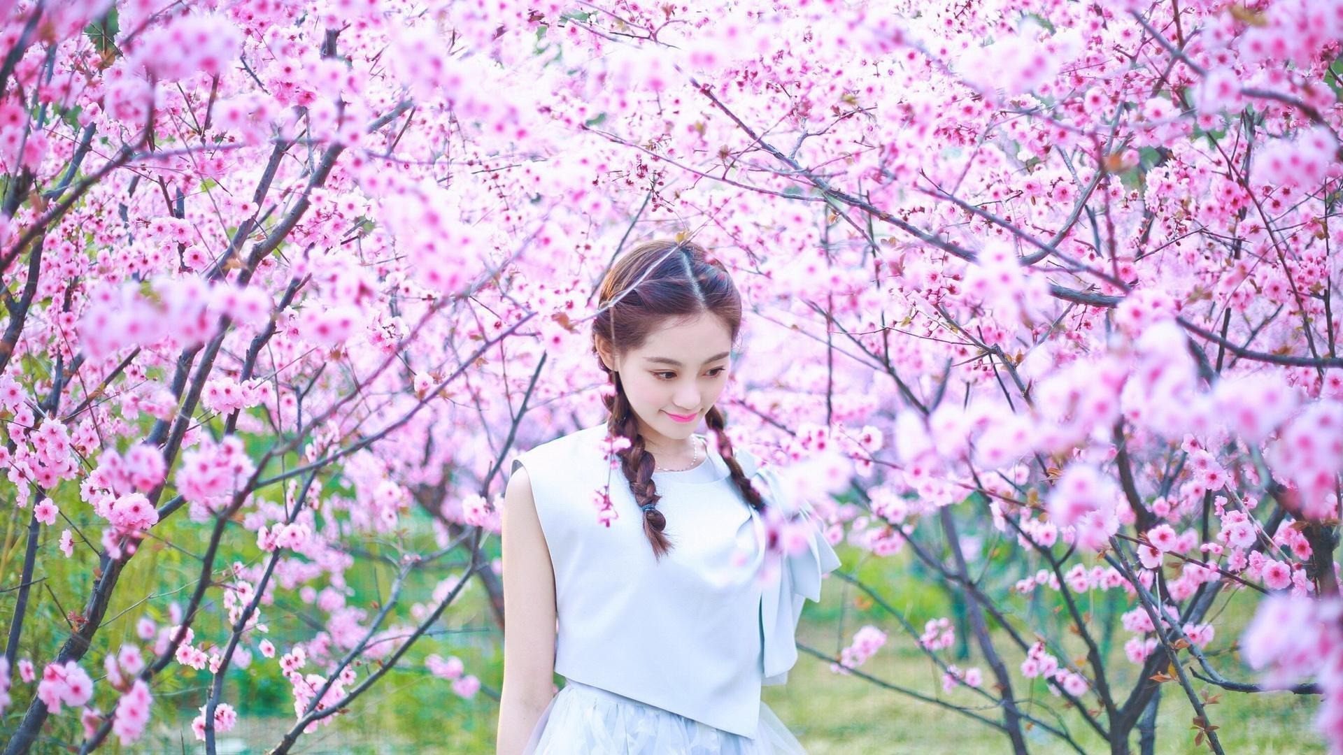 天空中的两条轨迹，一场交响乐与一场摇滚的对话