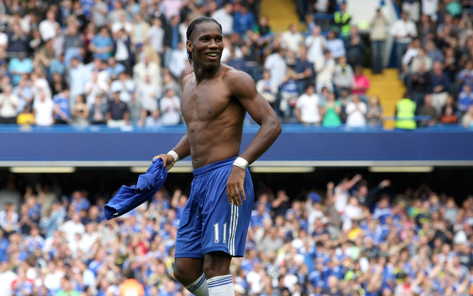 绿茵双重奏,克瓦拉茨赫利亚个人技艺爆发,哥伦比亚团队火力狂胜冰岛